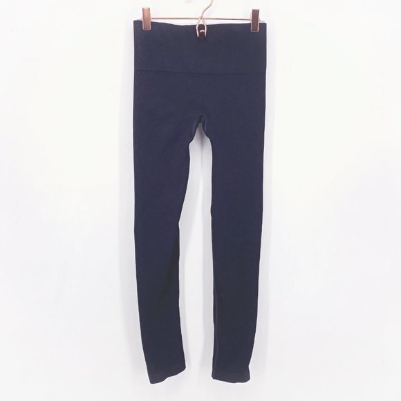 Aritzia Pants - TNA TnaBODY™ Atmosphere Hi-Rise Legging